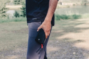 Logotrade Werbeartikel das Foto: Kleines Erste-Hilfe-Set in RCS recycelter Nubuk-PU Tasche