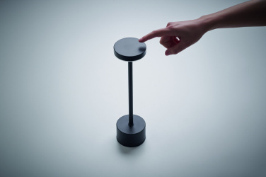 Logotrade Geschäftsgeschenke das Foto: USB-Tischlampe aus Aluminium