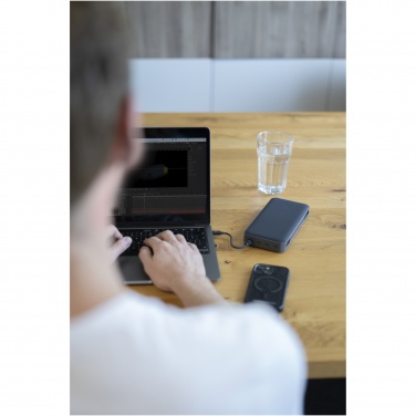 Logo trade advertising product photo of: Xtorm XB403 Titan Ultra 27.000 mAh 200W laptop power bank