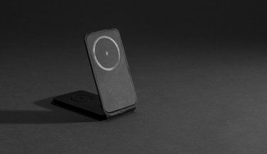 Logotrade corporate gift picture of: Swiss Peak RCS rPU 15W  3-in-1 magnetic wireless charger