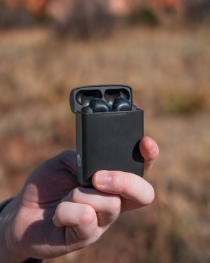 Logotrade promotional giveaway image of: Skywave RCS recycled plastic solar earbuds