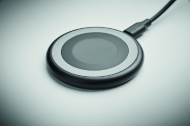 Logo trade advertising products picture of: 3 in 1 wireless charger 15W