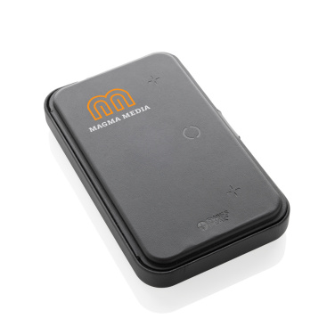 Logo trade business gifts image of: Swiss Peak RCS recycled travel case with 3 in 1 charger