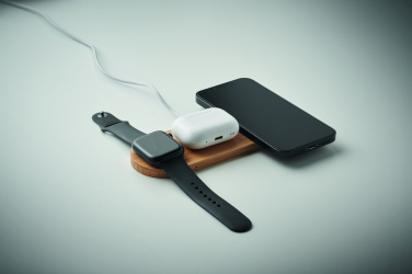 Logo trade promotional giveaway photo of: 3 in 1 15W wireless charger