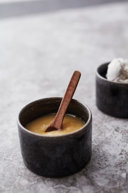 Logotrade firmakingituse foto: VINGA Nomimono kausikomplekt mini, 4tk komplekt