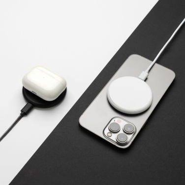 Logotrade ärikingid pilt: Magnapad 15W RCS rplastist magnetiline 3 in 1 laadimisalus