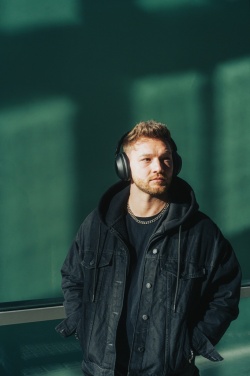 Logo trade ärikingituse pilt: Urban Vitamin Cupertino RCS rplast ANC kõrvaklapid