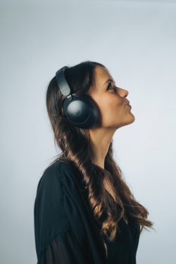 Logotrade firmakingituse foto: Urban Vitamin Cupertino RCS rplast ANC kõrvaklapid