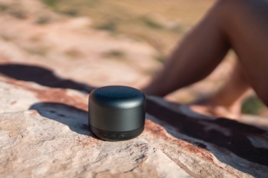 Logo trade firmakingi pilt: Terra RCS taaskasutatud alumiiniumist 5W juhtmevaba kõlar