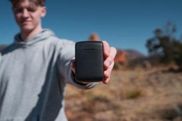 Logotrade firmakingid pilt: Skywave RCS taaskasutatud plastist päikesepatareid