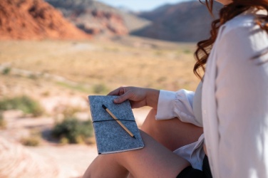 Logo trade ärikingi pilt: Bambusest lõpmatuse pliiats kustutuskummiga