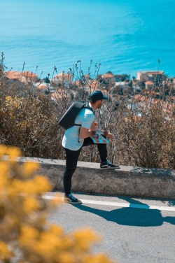 Logotrade ärikingid pilt: Bobby Hero Väike vargusevastane seljakott