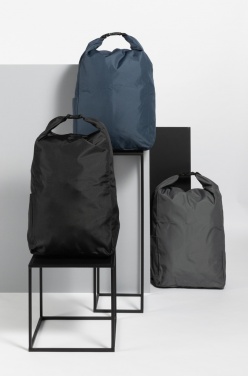 Logotrade reklaamkingituse foto: Impact AWARE™ RPET kerge rulliga seljakott