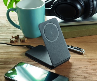 Logotrade firmakingi foto: Kokkupandav magnetlaadija 15W