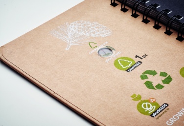 Logo trade reklaamkingituse pilt: A5 männipuu GROWNOTEBOOK™