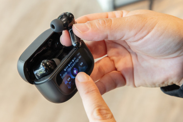 Logotrade reklaamkingid pilt: Airtune puutetundliku ekraaniga ANC kõrvaklapid