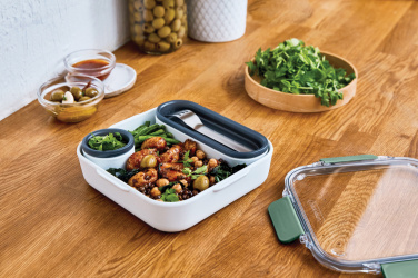 Logo trade reklaamkingitused foto: Black+Blumi lõunakarp