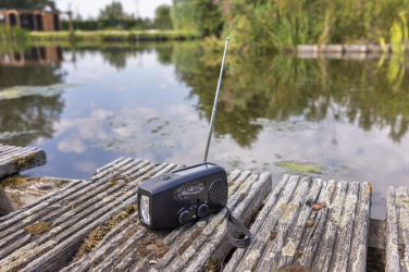 Logo trade firmakingitused foto: RescueWave RCS taaskasutatud plastist hädaabiraadio