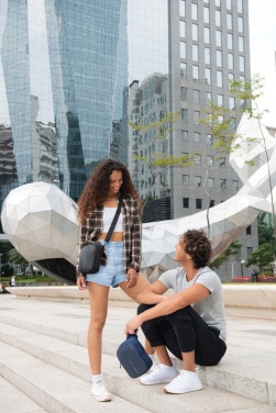 Logotrade liikelahjat kuva: Boxy Sling crossbody-laukku