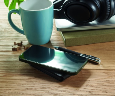 Logo trade mainoslahja kuva: Taitettava magneettilaturi 15W