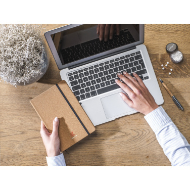 Logo trade mainoslahjat tuotekuva: CorkNote A5 Paperinen muistivihko