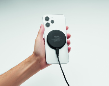 Logotrade liikelahja tuotekuva: 3 in 1 langaton laturi 15W