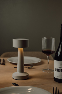 Logotrade liikelahjat mainoslahjat tuotekuva: VINGA Maris RSC  -pöytävalaisin kierrätettyä muovia