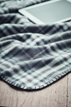 Logotrade ziemassvētku dāvanas foto: RPET flīsa ceļojumu sega