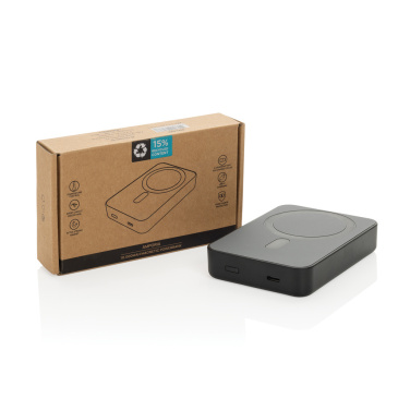 Logotrade biznesa dāvanas foto: Amporia RCS pārstrādātas plastmasas 10.000mAh magnētiskā pārnēsājamā baterija