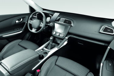 Logotrade presentreklam bild: 15W magnetisk mobil laddare